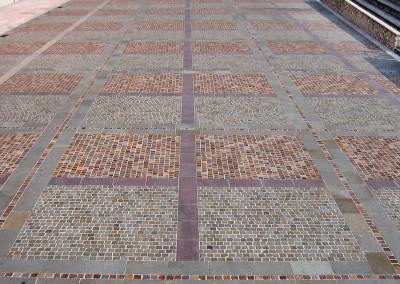 pavimentazione con cubetti squadrati in porfido del trentino