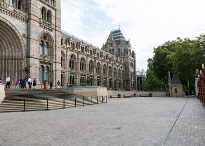 NATIONAL HISTORY MUSEUM / LONDON